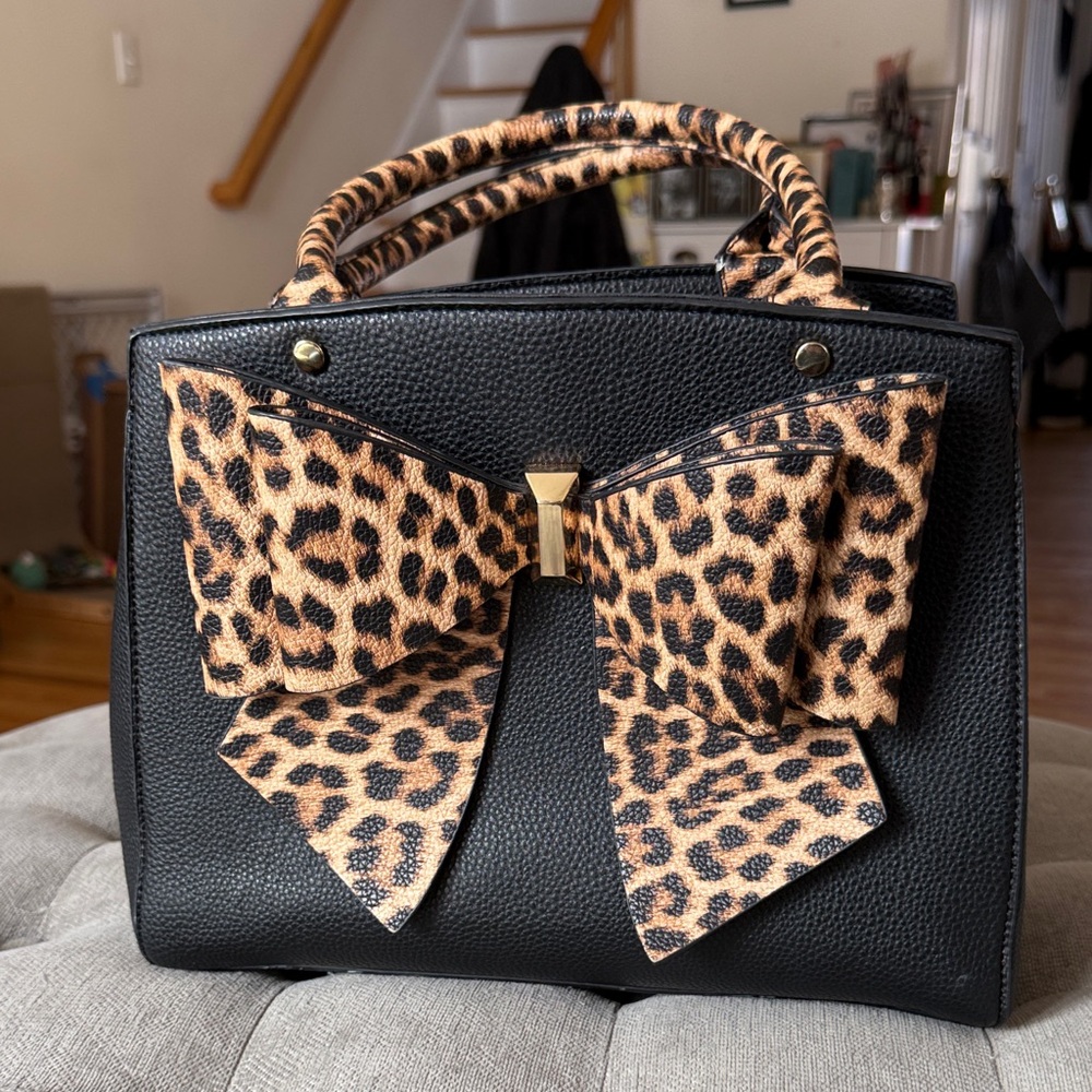 Leopard Print Bow Black Handbag